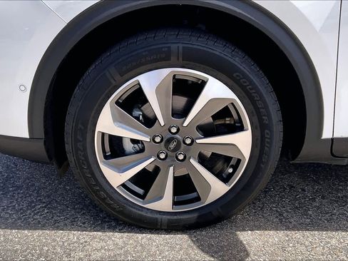 Used 2023 Ford Escape Platinum w/ Premium Technology Package image 11