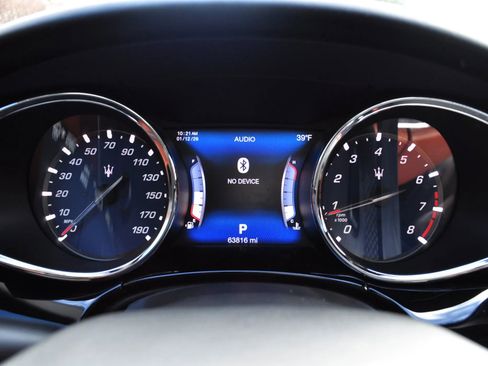 Used 2017 Maserati Quattroporte S GranSport Q4 image 9