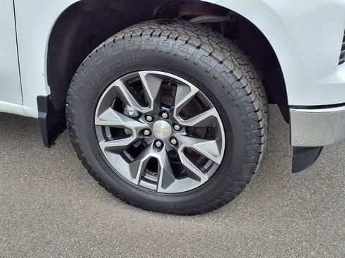 Used 2022 Chevrolet Silverado 1500 LT image 27