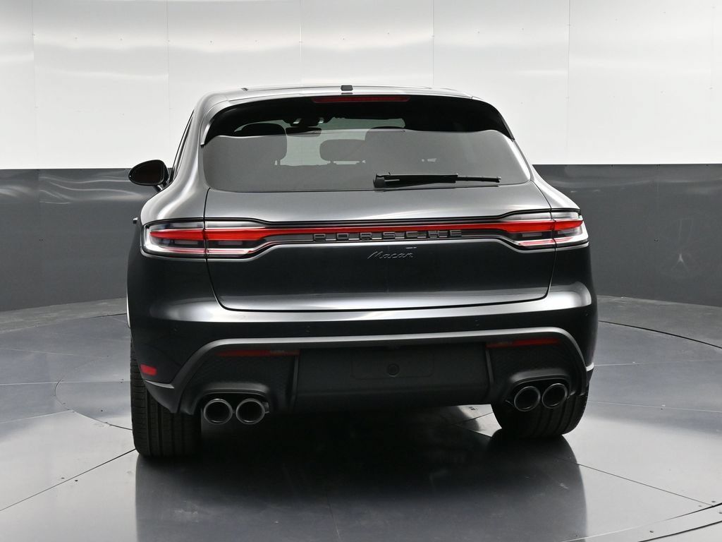 Certified 2026 Porsche Macan AWD/4WD image 7