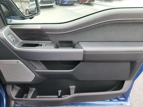 Used 2025 Ford F150 Lariat w/ Equipment Group 501A Mid image 32