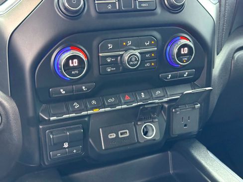 Used 2021 Chevrolet Silverado 1500 RST w/ Texas Edition Plus image 25