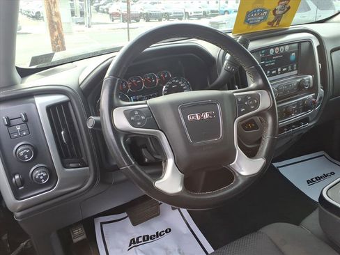Used 2018 GMC Sierra 1500 SLE image 11