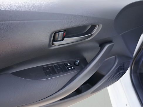 Used 2025 Toyota Corolla LE image 15