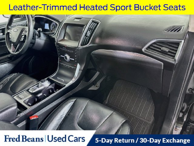 Used 2019 Ford Edge Titanium AWD/4WD image 35
