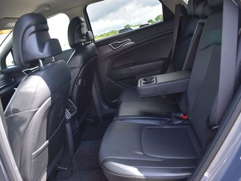 Used 2023 Kia Sportage EX FWD image 16