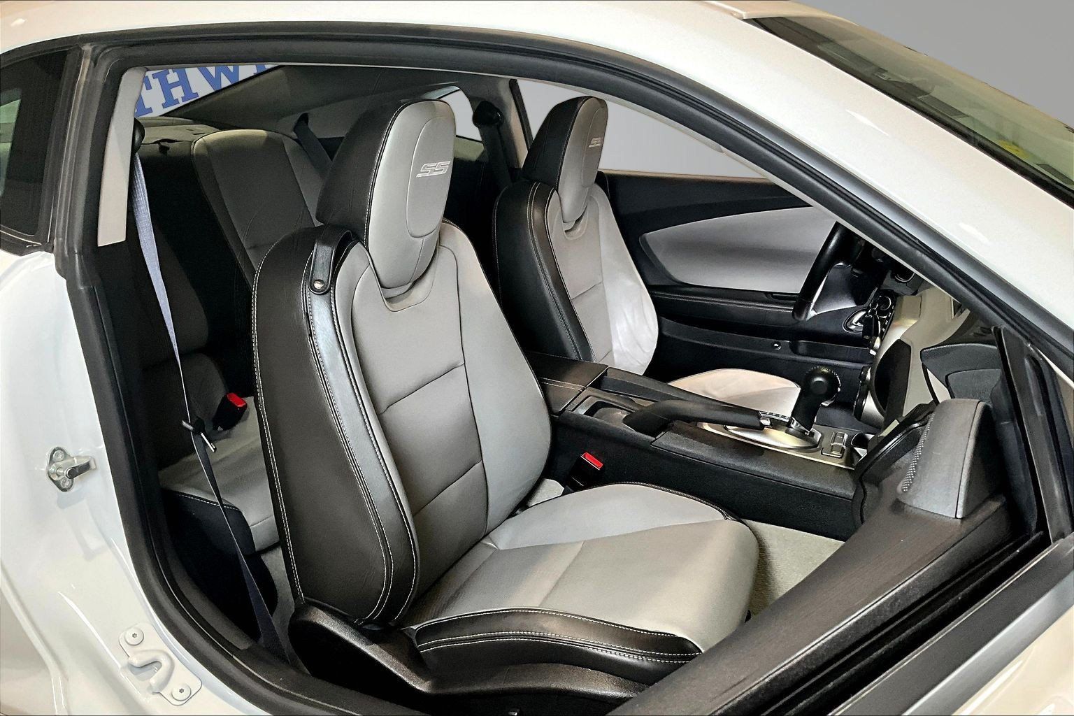 Used 2015 Chevrolet Camaro SS w/ RS Package RWD image 28