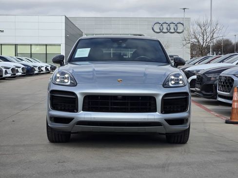 Used 2022 Porsche Cayenne E-Hybrid Coupe image 4