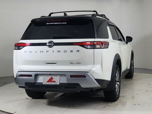 Used 2024 Nissan Pathfinder SL w/ Lighting Package (N92) image 6