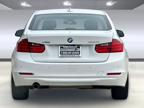 Used 2015 BMW 320i xDrive Sedan image 9