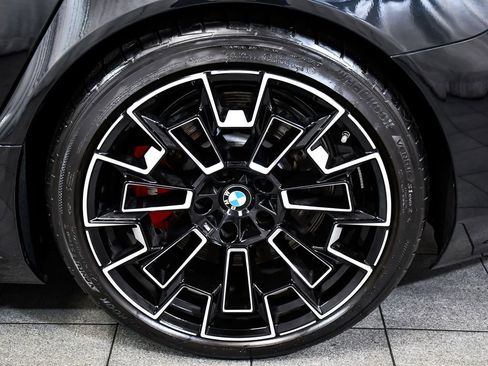 Used 2025 BMW M5 w/ Executive Package AWD/4WD image 8