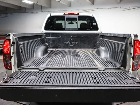 Used 2021 Nissan Frontier SV RWD image 23
