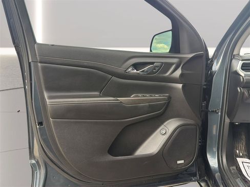 Used 2019 GMC Acadia SLT w/ LPO, Floor Liner Package AWD/4WD image 15
