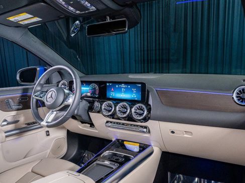 Certified 2025 Mercedes-Benz GLA 250 250 SUV image 4