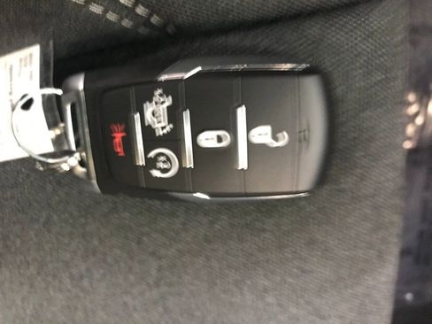 New 2026 RAM 1500 4x4 Crew Cab image 57