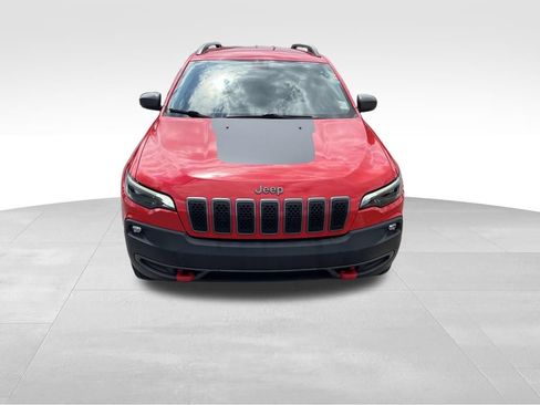 Used 2019 Jeep Cherokee Trailhawk w/ Cold Weather Group AWD/4WD image 10