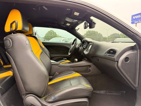 Used 2019 Dodge Challenger R/T Scat Pack RWD image 26