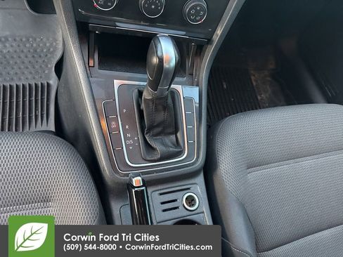 Used 2019 Volkswagen Golf S FWD image 14
