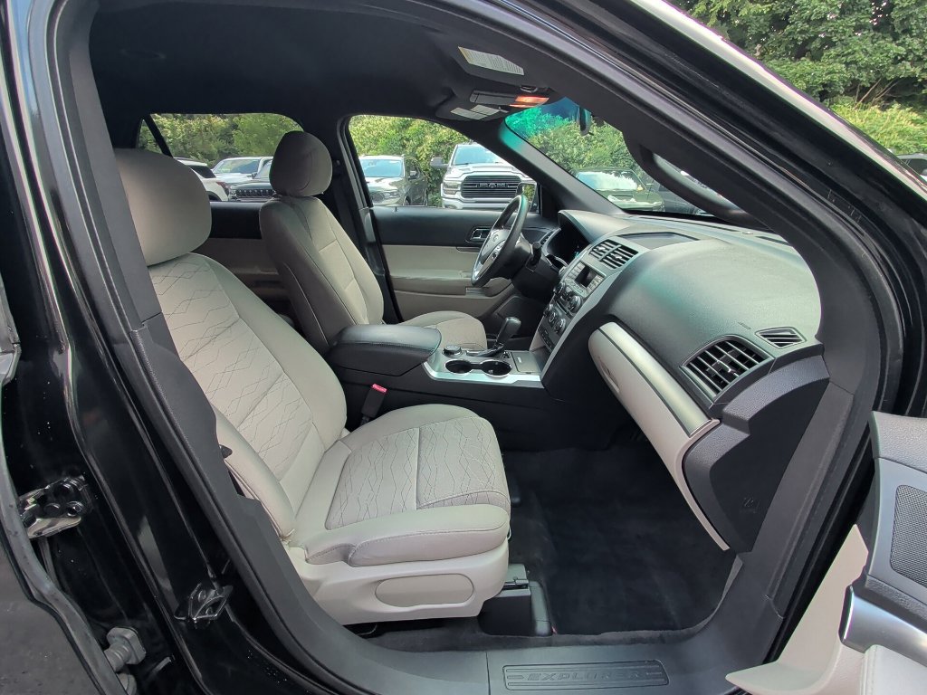 Used 2015 Ford Explorer 4WD image 17