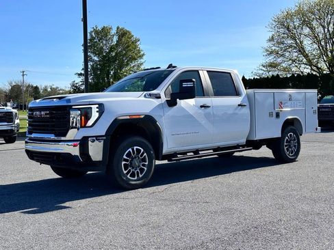 New 2026 GMC Sierra 3500 Pro w/ Convenience Package AWD/4WD image 2