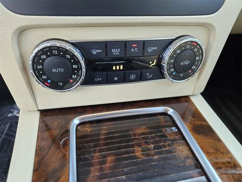 Used 2013 Mercedes-Benz GLK 350 2WD image 22