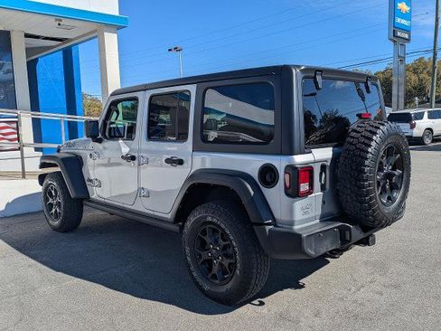Used 2022 Jeep Wrangler Unlimited Sport AWD/4WD image 6