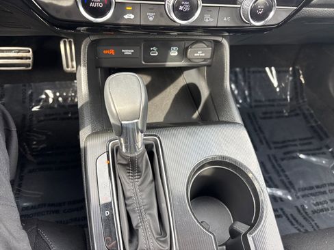 Used 2025 Honda Civic Sport image 18