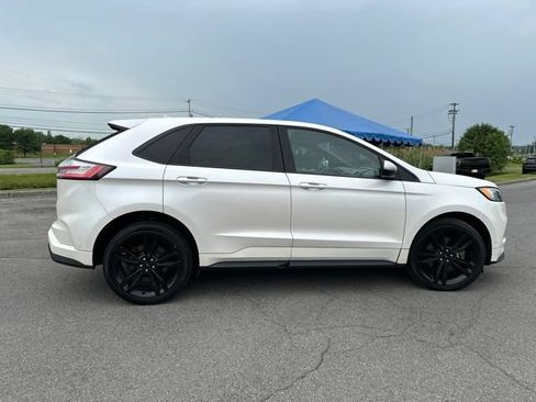 Used 2019 Ford Edge ST w/ Equipment Group 401A AWD/4WD image 6