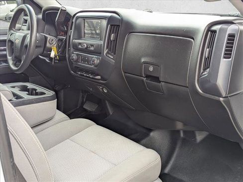 Used 2018 Chevrolet Silverado 1500 W/T w/ Trailering Package image 20