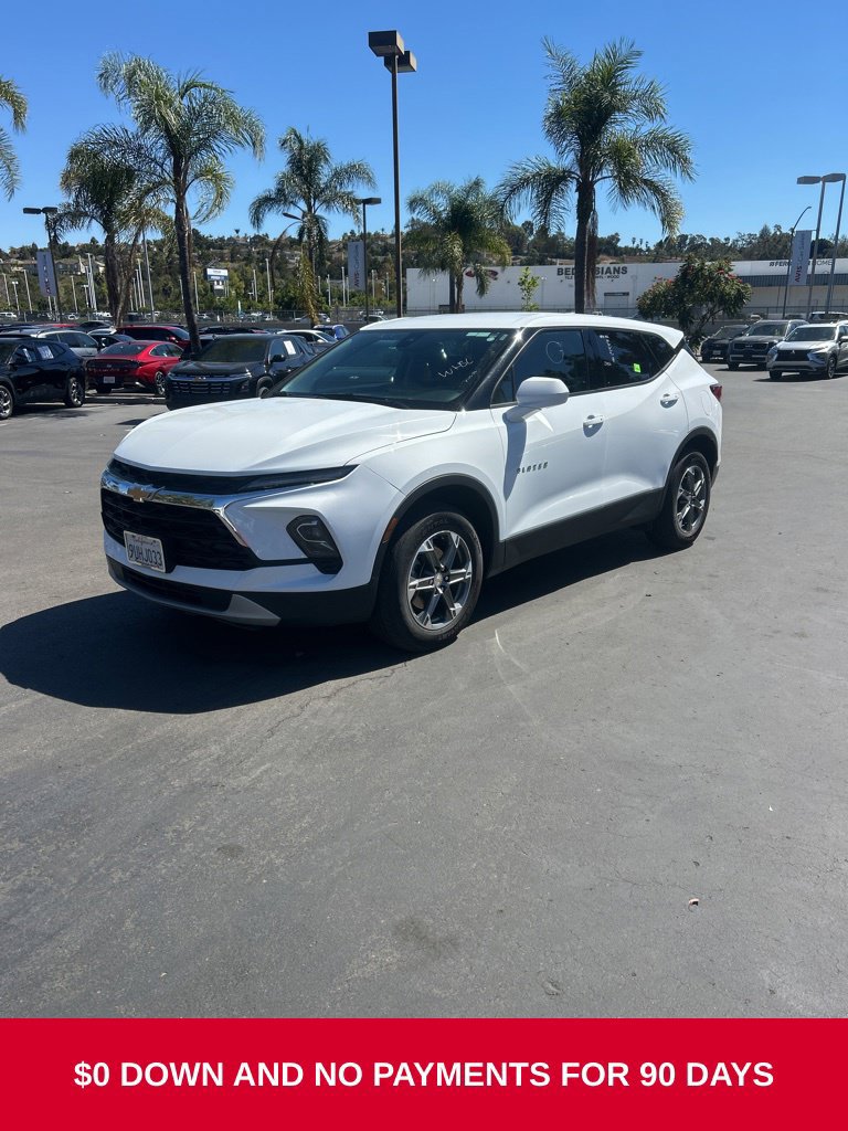 Used 2025 Chevrolet Blazer LT AWD/4WD image 1