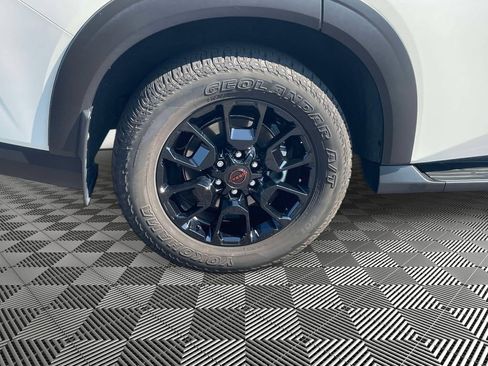 Certified 2025 Nissan Armada PRO-4X w/ Pro-4X Premium Package AWD/4WD image 7