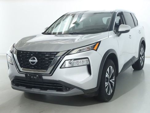 Used 2022 Nissan Rogue SV AWD/4WD image 4