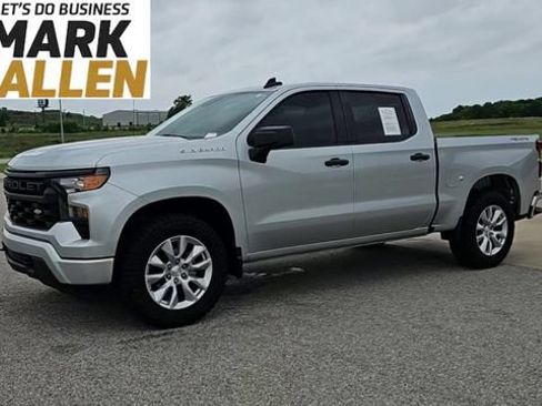 Used 2022 Chevrolet Silverado 1500 Custom AWD/4WD image 4