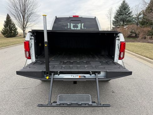 Used 2020 Ford F150 Platinum w/ Technology Package image 31