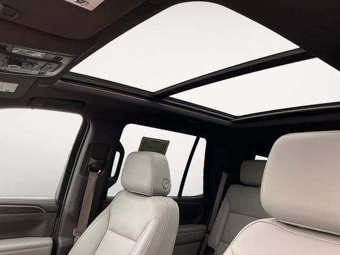 Used 2022 Chevrolet Tahoe Z71 w/ Luxury Package image 27