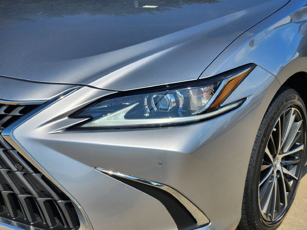 Certified 2025 Lexus ES 350 w/ Premium Package FWD image 9