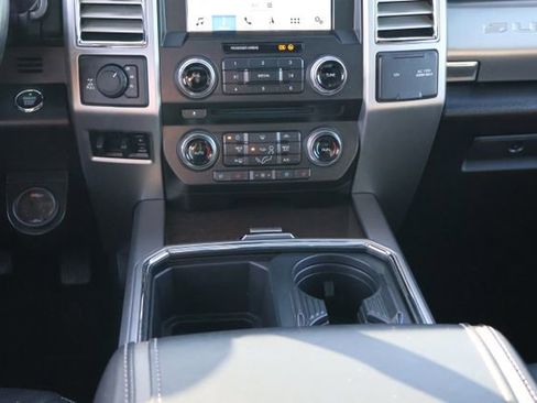 Used 2017 Ford F350 Platinum w/ Platinum Ultimate Package image 15