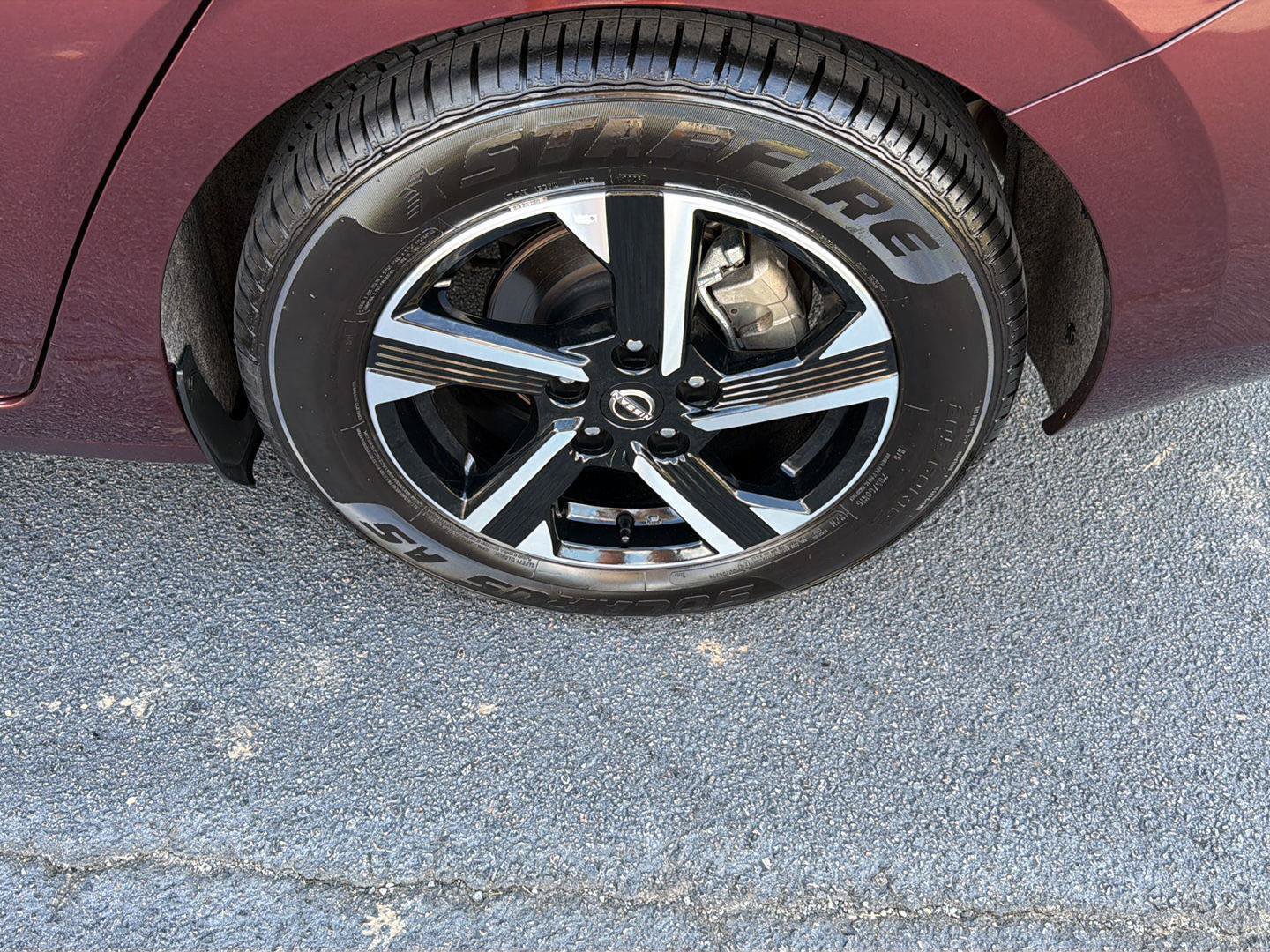Used 2025 Nissan Sentra SV FWD image 37