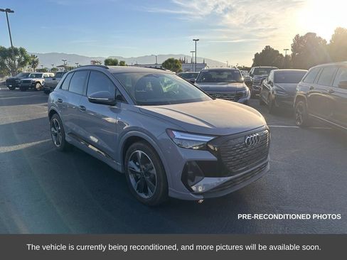 Used 2024 Audi Q4 e-tron Premium w/ Convenience Package image 8