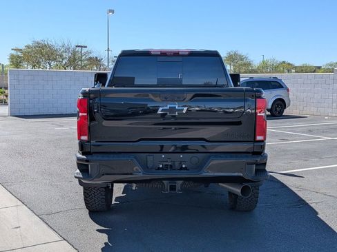 Used 2024 Chevrolet Silverado 2500 High Country w/ High Country Premium Package image 6