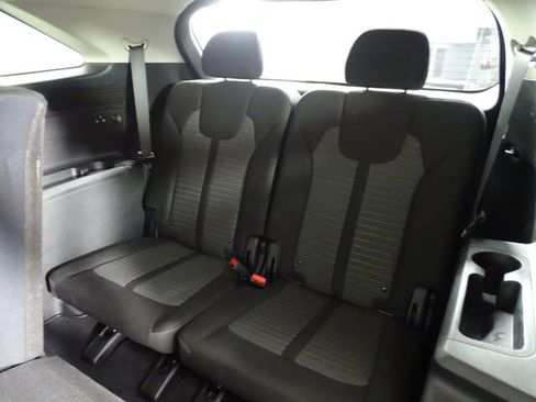 Used 2022 Kia Sorento LX image 14