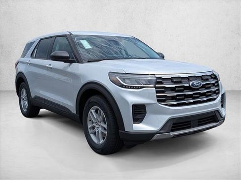 New 2026 Ford Explorer Active RWD image 6