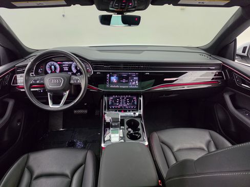 Used 2023 Audi Q8 Prestige AWD/4WD image 28