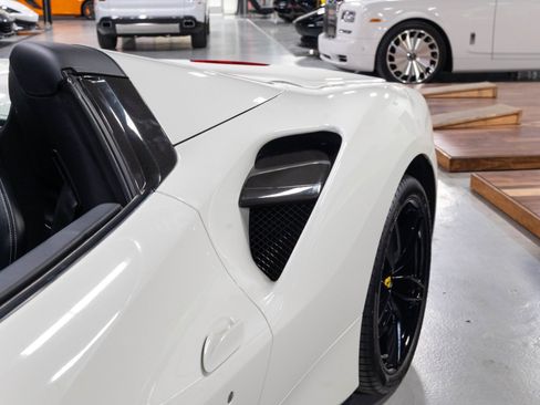 Used 2016 Ferrari 488 Spider RWD image 78
