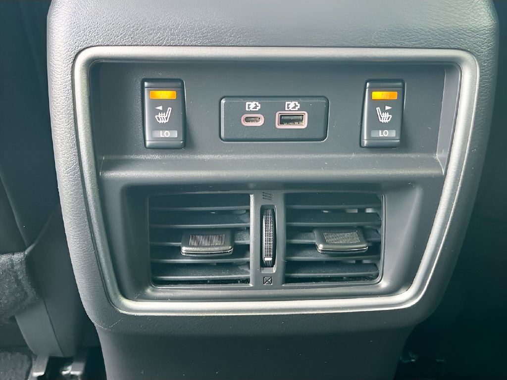 Used 2024 Nissan Murano SL FWD image 27