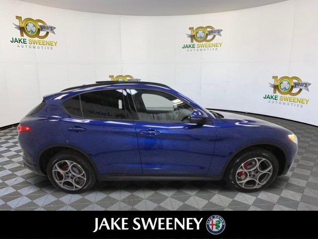 Used 2022 Alfa Romeo Stelvio Sprint AWD/4WD image 11