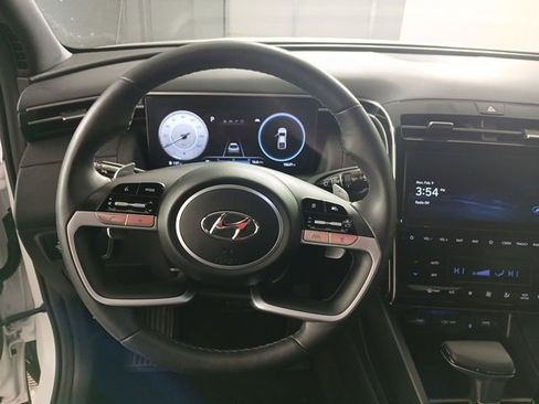 Certified 2024 Hyundai Santa Cruz Limited image 13