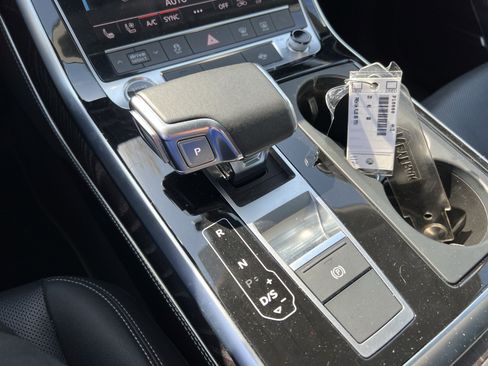 Used 2023 Audi Q8 Premium Plus w/ Premium Plus Package image 26