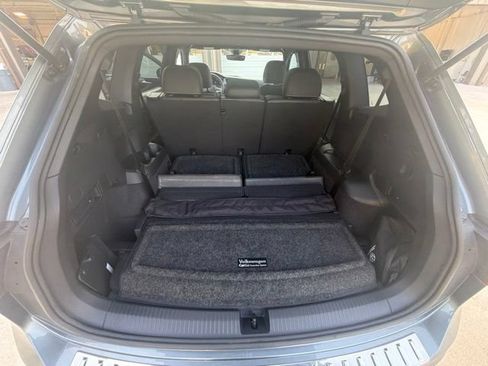 Used 2023 Volkswagen Tiguan SE R-Line FWD image 23