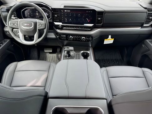 New 2026 GMC Sierra 1500 SLT AWD/4WD image 16